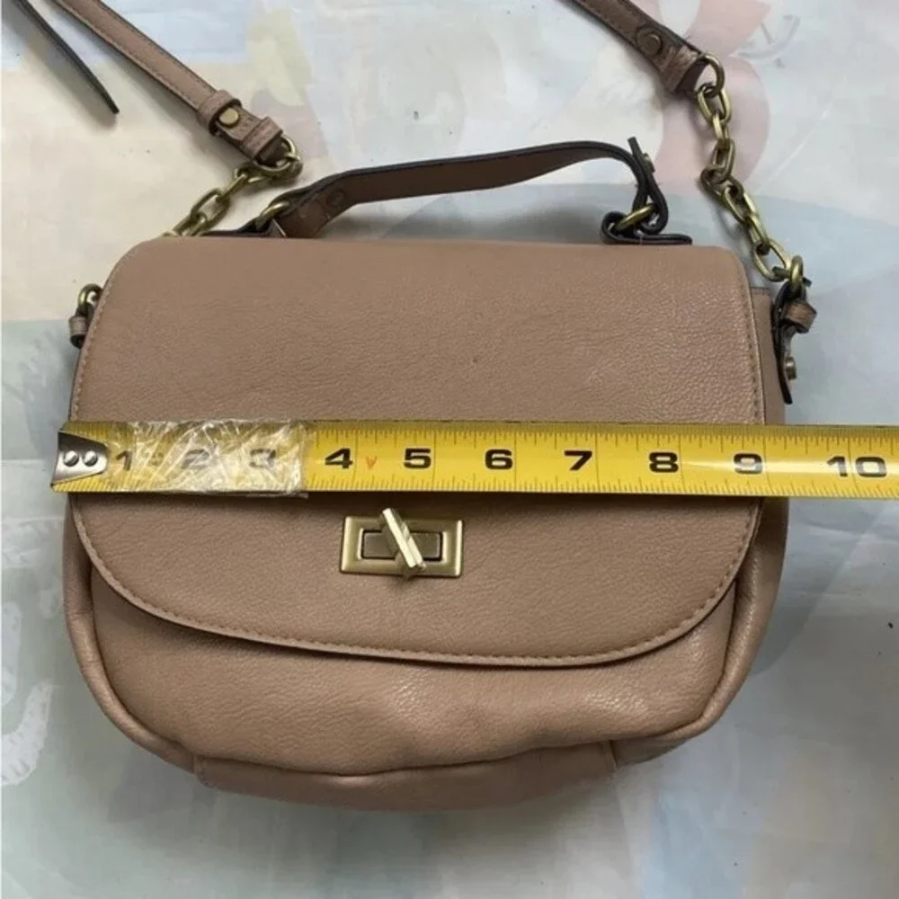 Merona Womens Nude Tan Beige Crossbody Saddle Bag Purse Handbag Chain Vegan